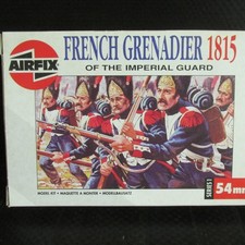 AIRFIX 01553. FRENCH GRENADIER