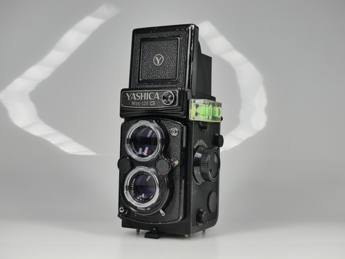 Yashica mat 124g 6x6 120 - yashica, film
