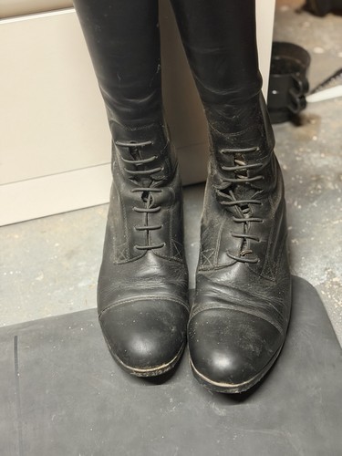 Ariat medium width black - 8,