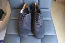 Black canvas oxford low heel