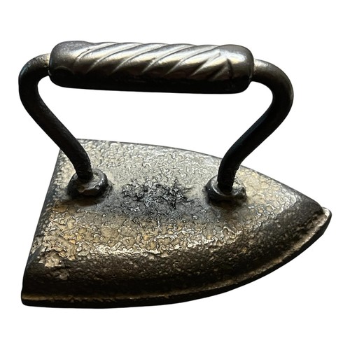 Antique flat cast - antique,