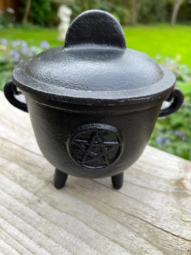 Cast iron cauldron pentagram - iron,