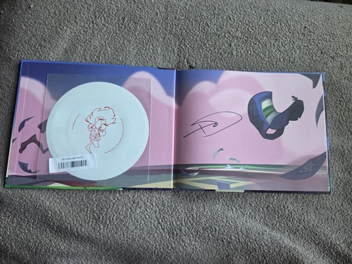 Tom delonge blink 182 signed - tom,