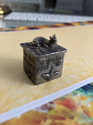 Vintage silver scenes trinket