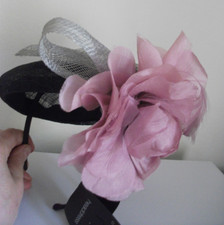 Ladies pillbox fascinator hat