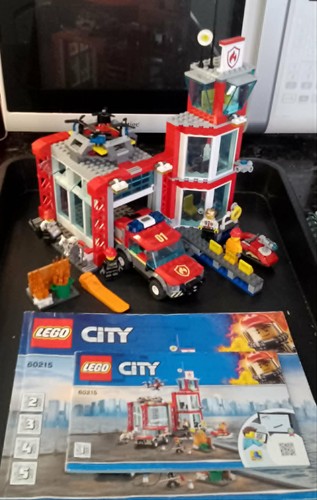Lego city fire station - city,