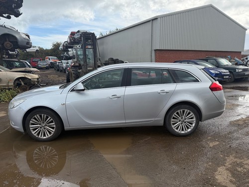 Vauxhall insignia estate - vauxhall,