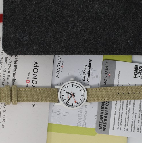 Mondaine essence quartz - mondaine,