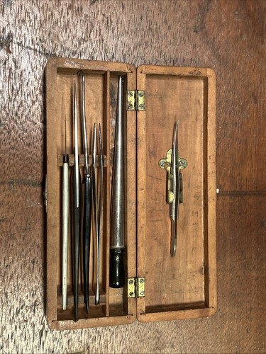 Antique medical surgeons field - antique,