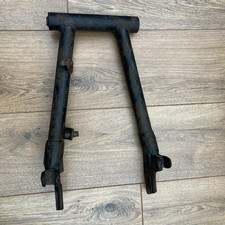 Norton Featherbed ?  Swinging