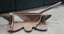 Vintage Lion Miter Trimmer