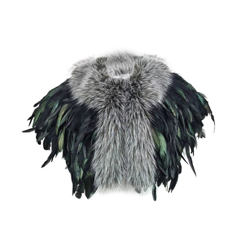 Layered feathers luxury look - luxury,