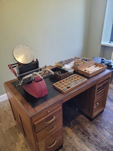 Letterpress adana eight five - eight,