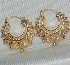 9ct Gold Victorian Design