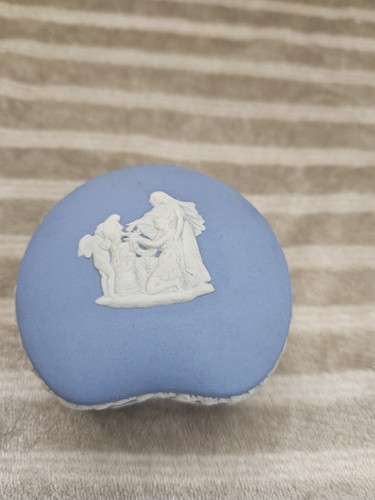 Wedgewood trinket box - wedgewood,