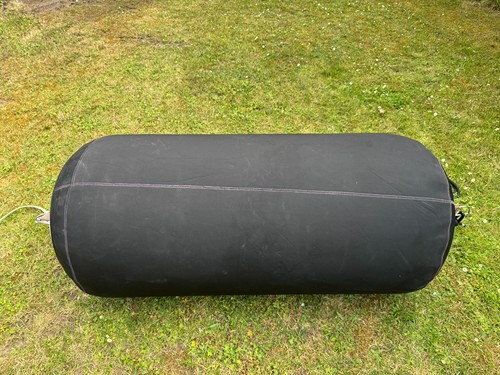 Huge avon fendequip - avon,