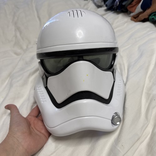 Star wars first - star,