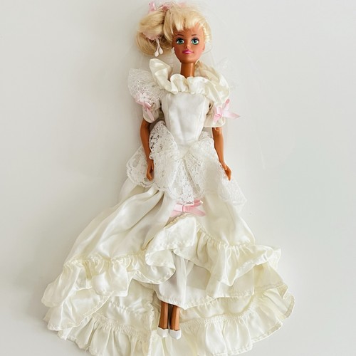 Vintage 1989 wedding day - wedding, sindy