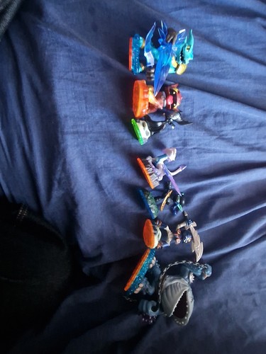 Skylanders lot damaged - 7,