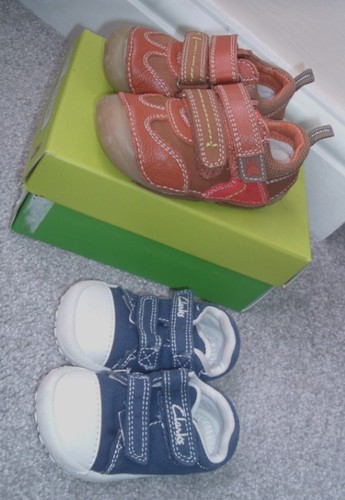 Pair shoes baby - shoes, size