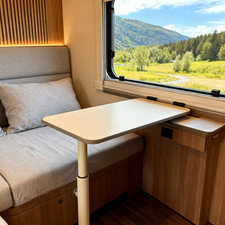 ADJUSTABLE HEIGHT FOLDING