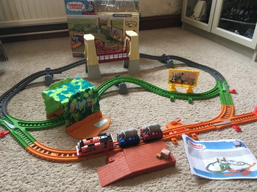 Thomas friends trackmaster - thomas,