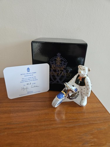 Royal crown derby - crown, bear
