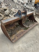 Jcb 7ft Ditching/grading Bucket 80mm Pins Excavator / Digger