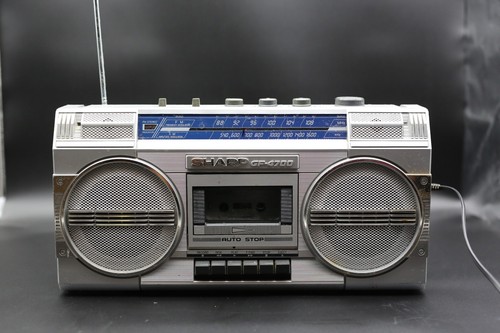 Sharp 4700 silver - sharp, boombox