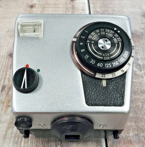 Pentacon six metered right - tl,