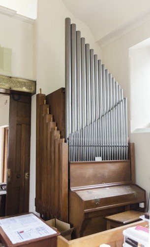 Photo 6x4 organ - st, hugh's