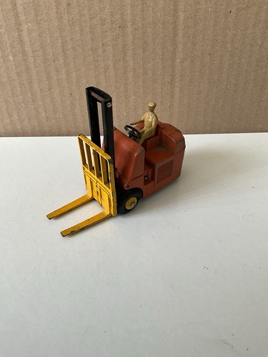 Dinky toys 597 - (france), no.597