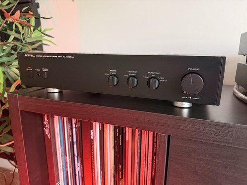 Rotel 820bx amplifier - rotel,