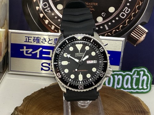 Seiko men black watch - men's,