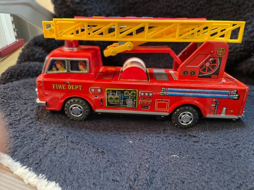 Tin vintage toy - tin, ladder