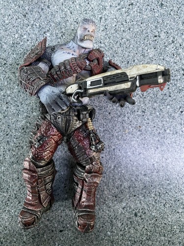 Neca gears war locust - neca,