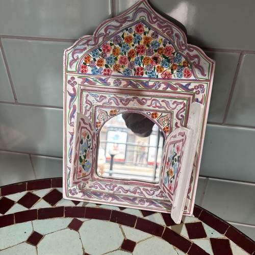 Moroccan hand maid mirror - hand,