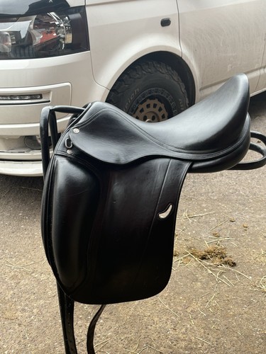 Equipe dressage inch - dressage, 17’inch