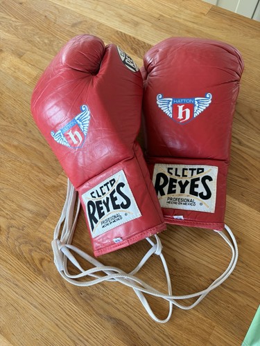 Cleto reyes professional ricky - reyes,