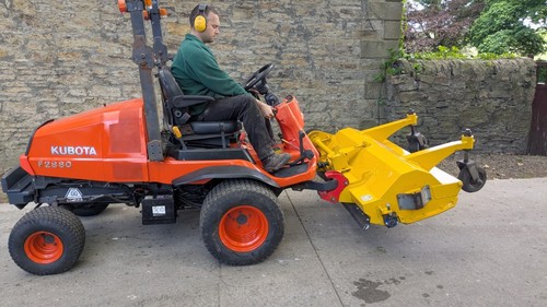 Kubota f2880 with muthing - kubota,
