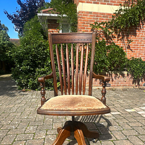 Captains swivel chair - chair, with