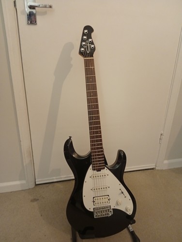 Olp ernie ball - ball, man
