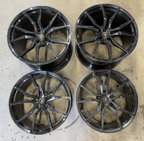 Lamborghini aventador alloy - aventador,