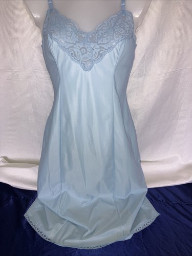 Vtg charnos pale blue nylon - vtg,
