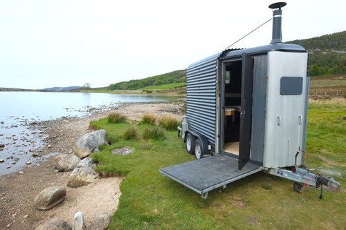 Horse box trailer - trailer, mobile