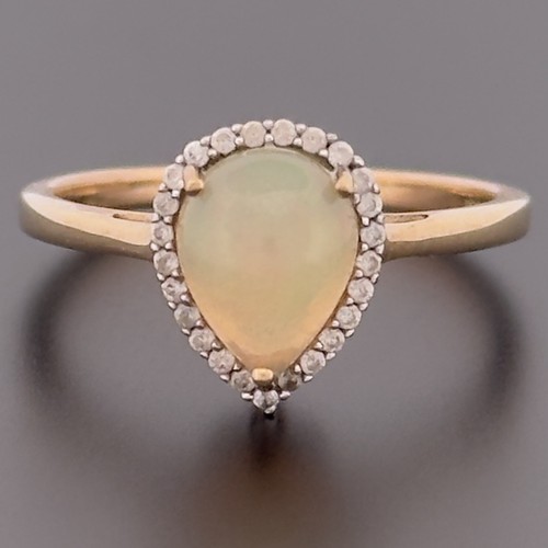 9ct yellow gold opal - gold, cluster