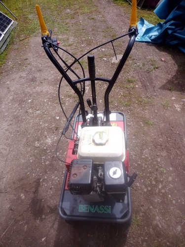 Petrol turf cutting machine - turf,
