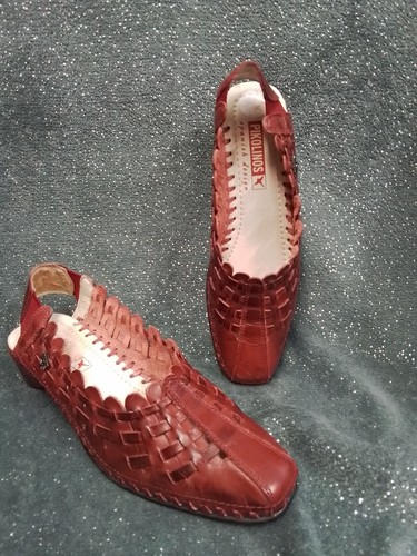 Pikolinos women red - red, woven
