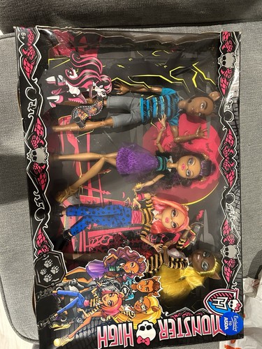 Monster high pack trouble - pack,
