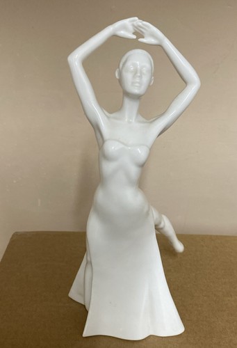 Regency fine arts porcelain - regency,